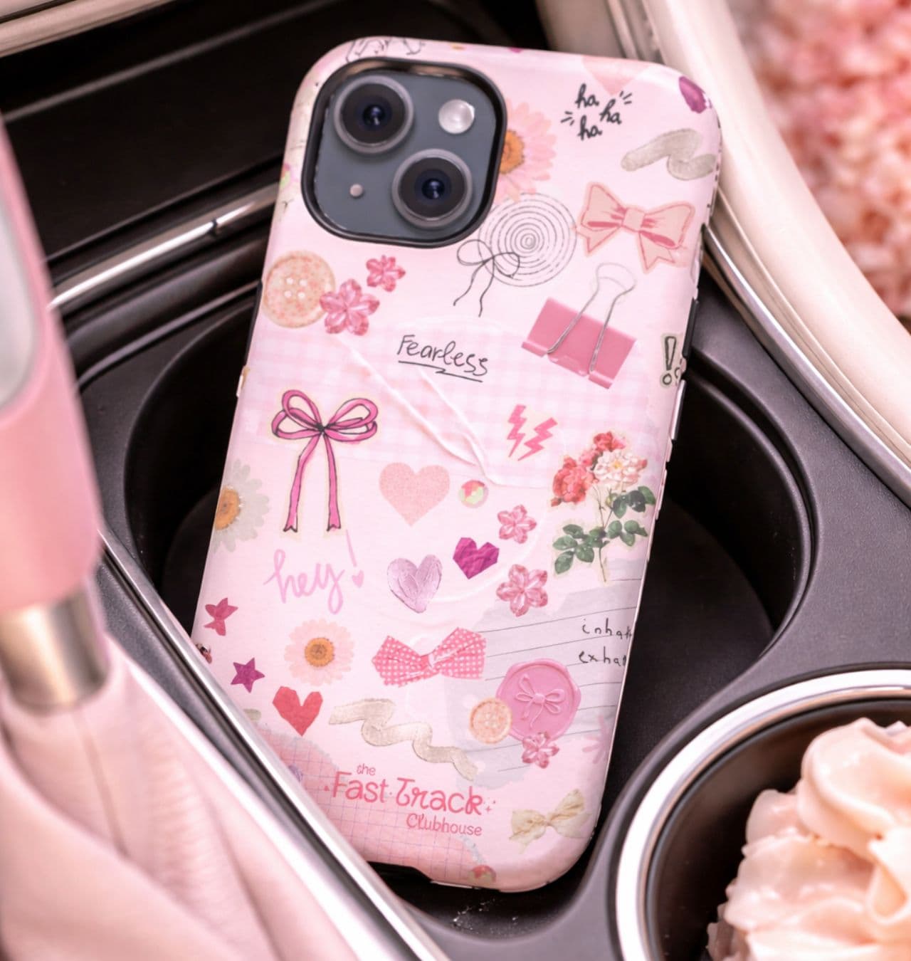 Clubhouse Cutie Case | Magsafe